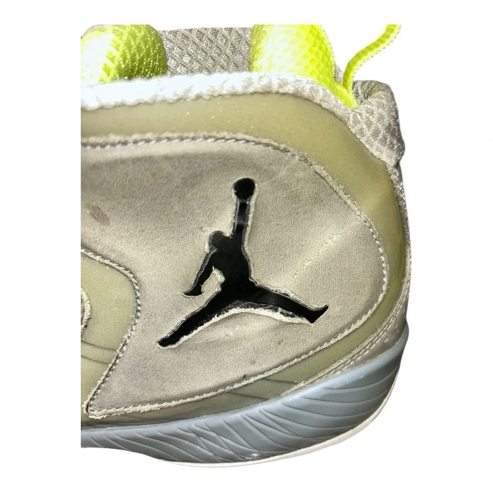 Nike Air Jordan 2011 Deluxe Pack Wolf Grey Sneakers Men’s 12 +Replacement Insert
